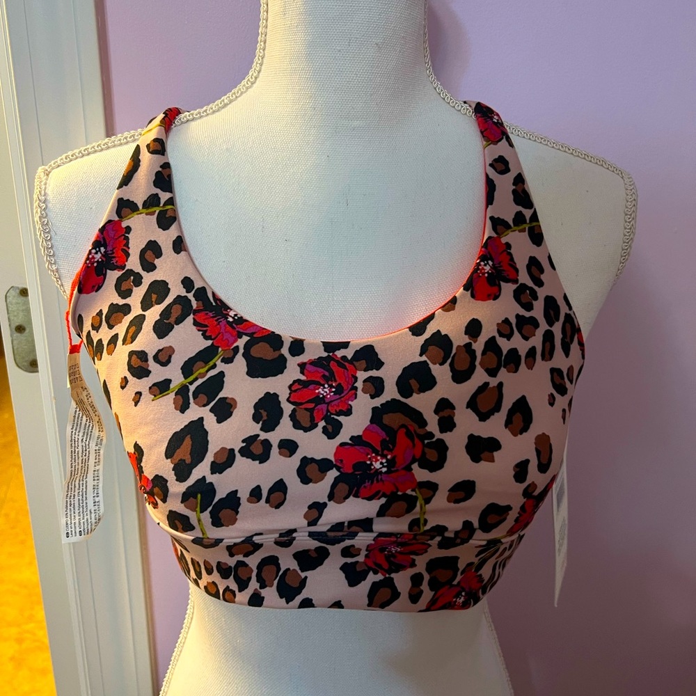 Wildfox Sports bra ❤️ Size M